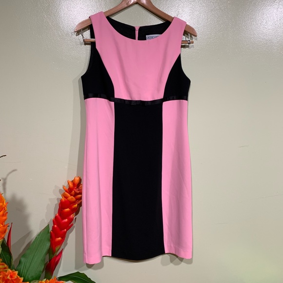 Beautiful Jessica Howard formal Dress - Picture 2 of 8